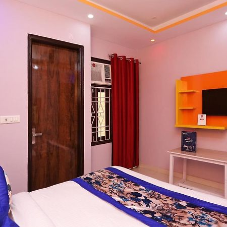 Hotel Oyo Rose Residency Near Dwarka Sector 9 Metro Station Neu-Delhi Exterior foto