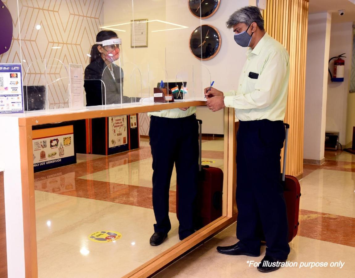 Hotel Oyo Rose Residency Near Dwarka Sector 9 Metro Station Neu-Delhi Exterior foto