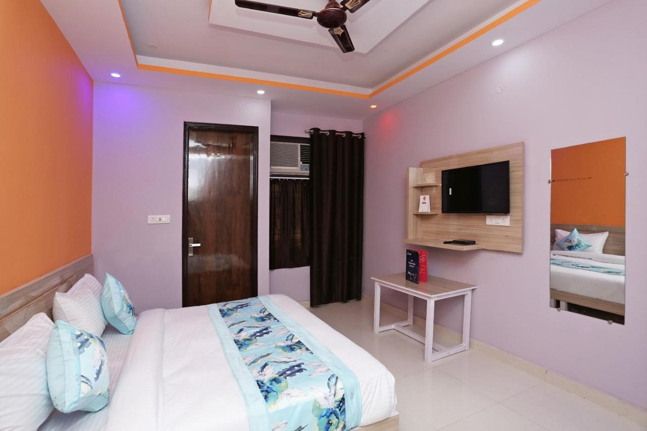 Hotel Oyo Rose Residency Near Dwarka Sector 9 Metro Station Neu-Delhi Exterior foto